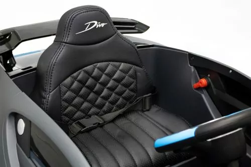 Kidcars Bugatti Divo Kinder Elektro Auto metallic Lack 2x35W 12V 7Ah 2.4G RC