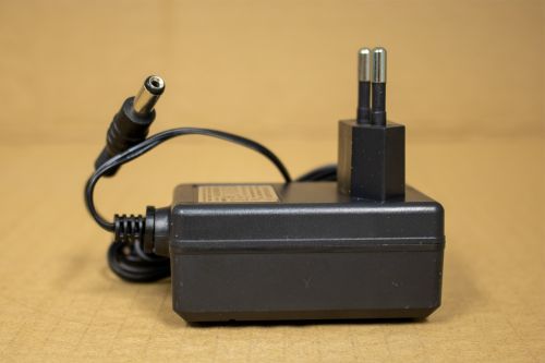 Ladegerät für Kidcars Kinder Elektroauto Bleiakku 6V 4.5AH - 7AH