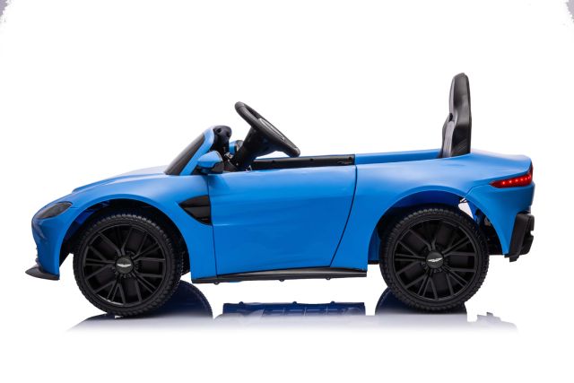 Elektro Kinderauto Aston Martin Vantage mit Lizenz Allrad 2x35W 12V/7Ah