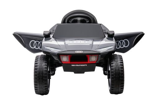Elektro Kinderauto AUDI RS Q ETRON mit Lizenz 2x35W 12V/7Ah