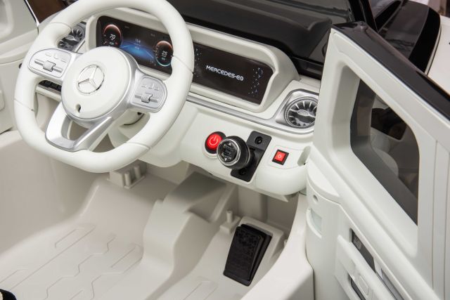 Elektro Kinderauto Mercedes EQG lackiert mit Lizenz 2x35W 12V/9Ah