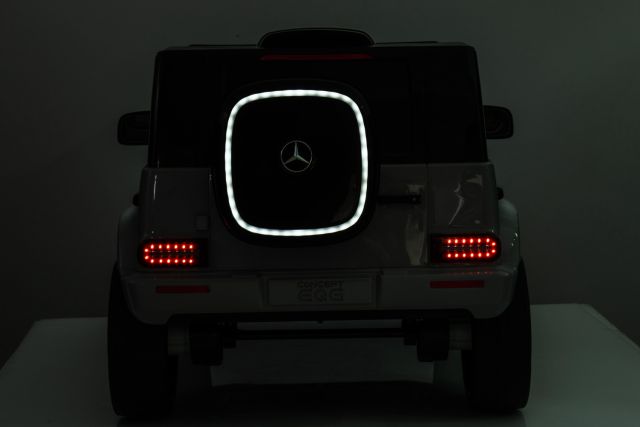 Elektro Kinderauto Mercedes EQG lackiert mit Lizenz 2x35W 12V/9Ah