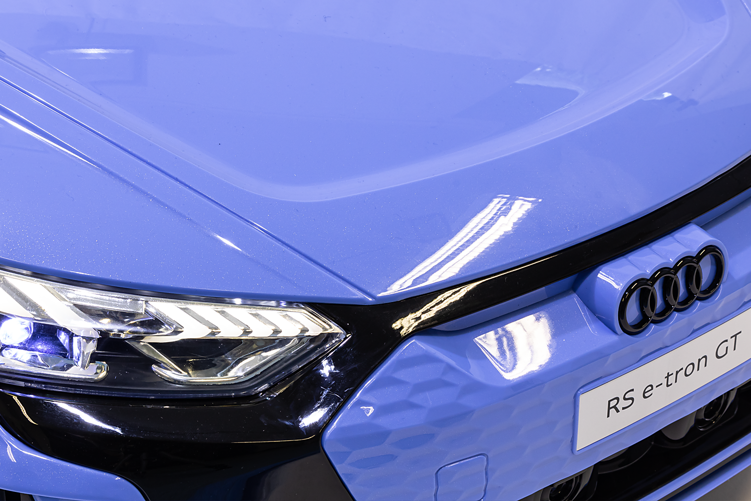 12V AUDI RS e-tron GT Kinder Elektro Auto blau