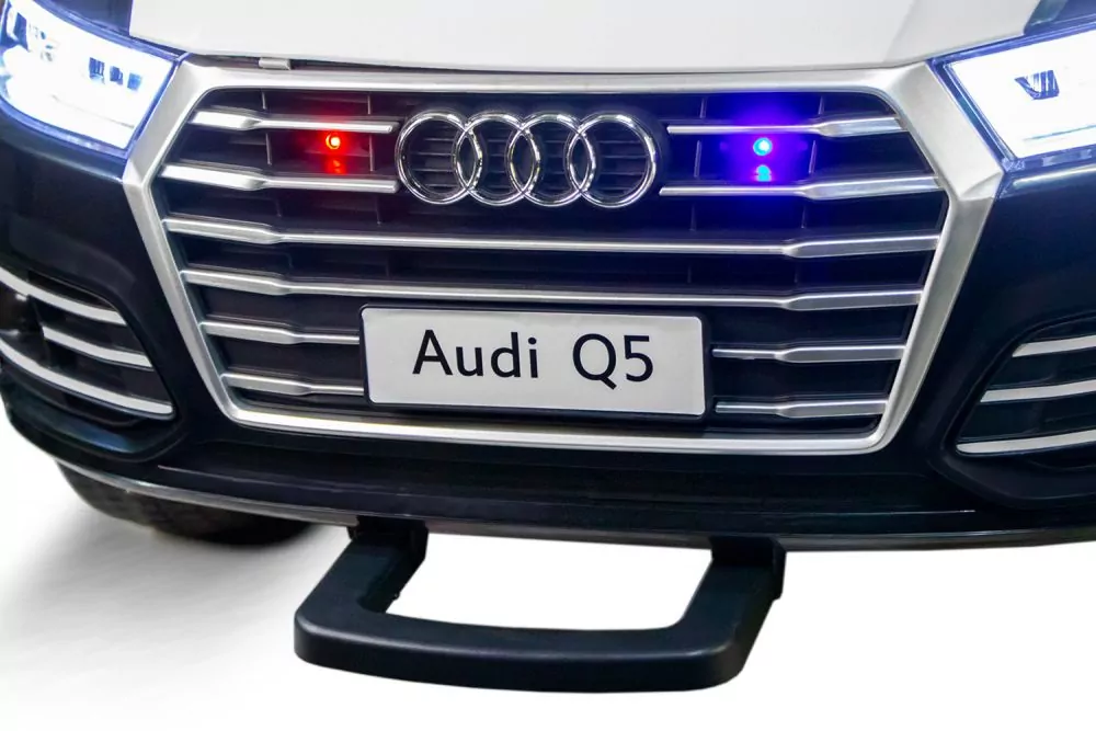 Kinder Elektro Auto Audi Q5 Policecar 2x 40W 12V 7Ah 2.4G RC Bluetooth Kinder Elektro Auto Audi Q5 Policecar 2x 40W 12V 7Ah 2.4G RC Bluetooth