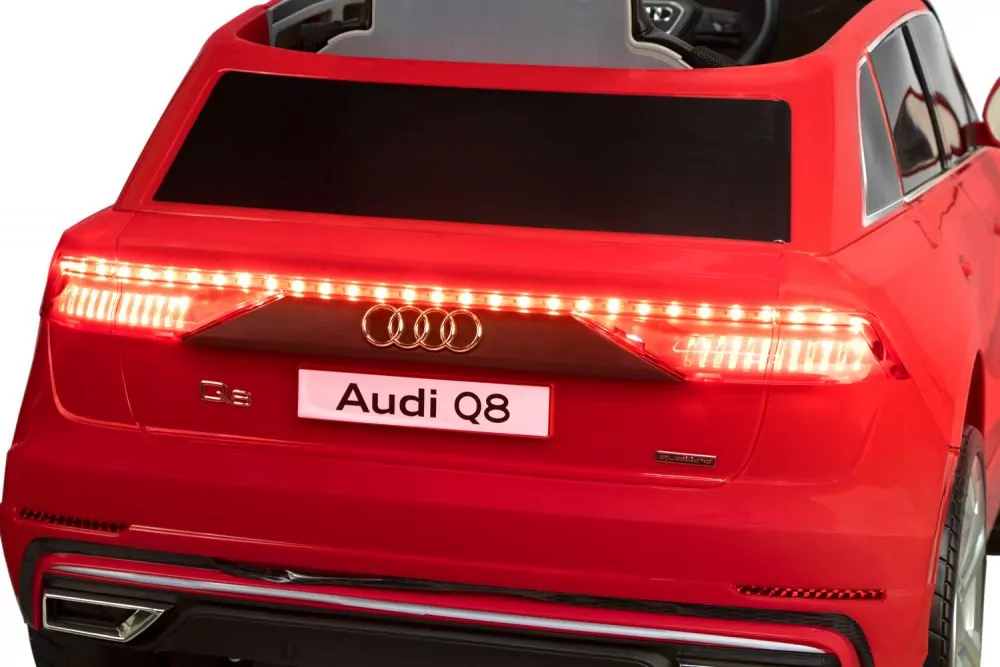 Lizenz Kinder Elektro Auto Audi Q8 2x 30W 12V 2.4G RC