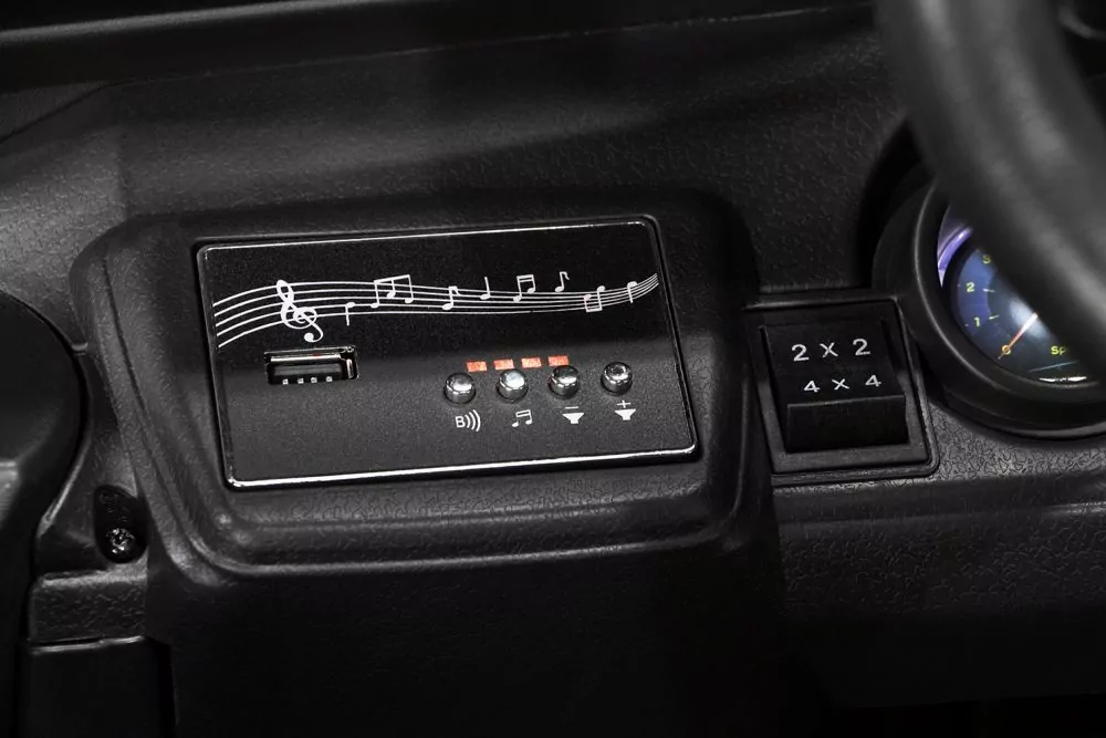 Kidcars Elektro Auto Emulation Big Jeep 2-Sitzer 4x 30W 12V 10Ah 2.4G RC Bluetooth