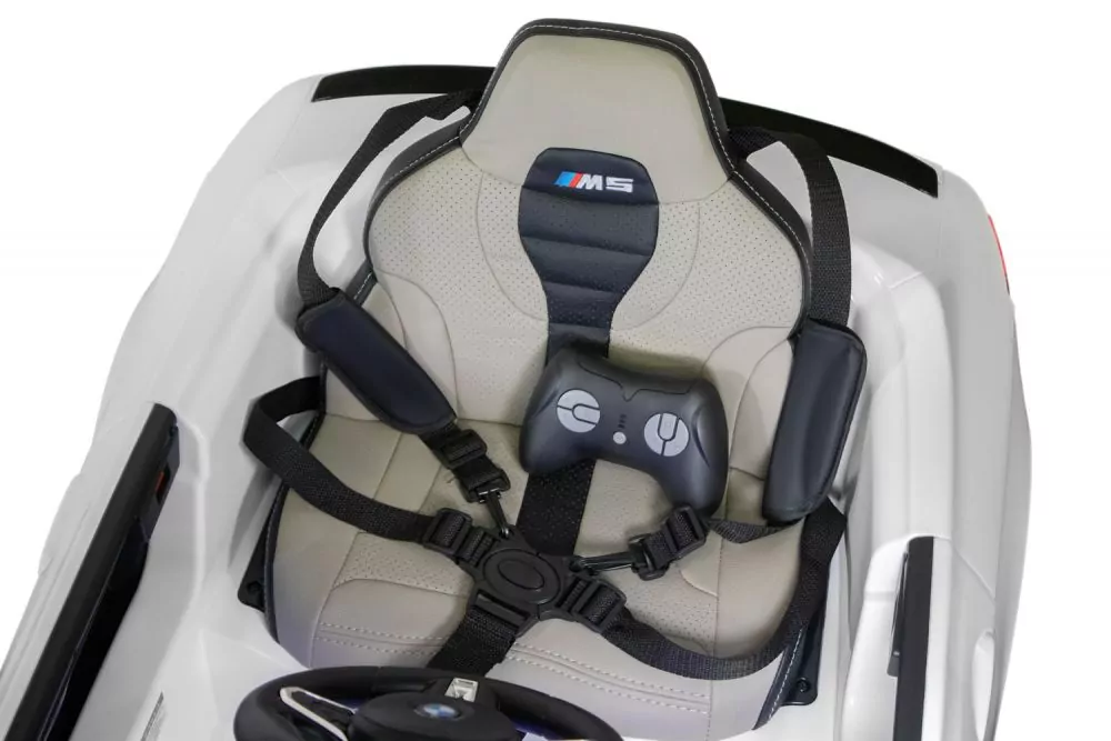 Kidcars Elektro Kinderauto BMW M5 mit Lizenz 2x35W 12V Kidcars Elektro Kinderauto BMW M5 mit Lizenz 2x35W 12V