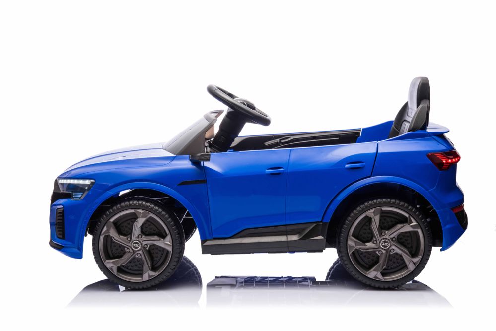 Elektro Kinderauto AUDI RS Q8 mit Lizenz 2x25W 12V/7Ah