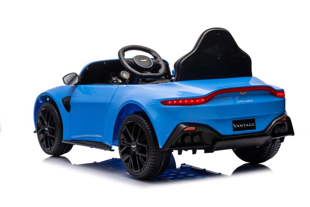 Elektro Kinderauto Aston Martin Vantage mit Lizenz Allrad 2x35W 12V/7Ah
