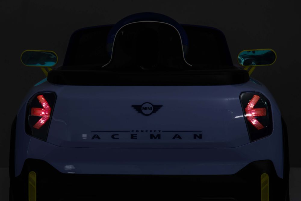 Elektro Kinderauto Mini Concept Aceman mit Lizenz 2x30W 12V/7Ah